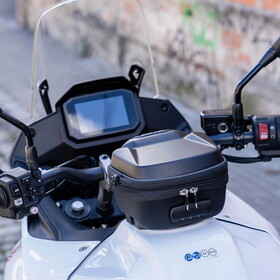  Shad E03CLP PRO Click Sistem Depo Üstü Çanta (3 Litre)